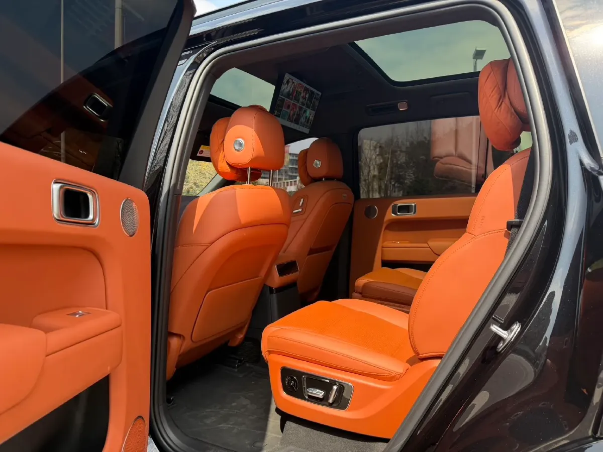 2024 Li L9 Range Extended 154HP REEV 52.3KWH,autocango,china used car exporter,china ev exporter,chinese used car exporter,chinese used ev exporter