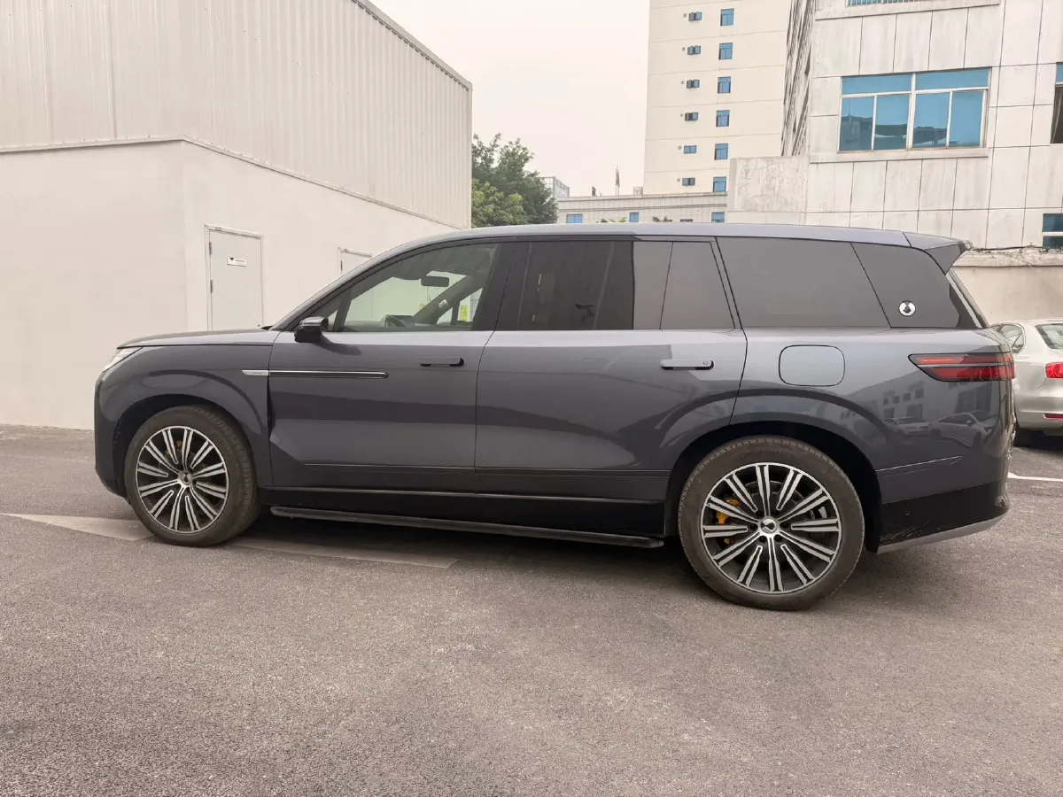 2026 Denza DenzaN9 2.0T 207HP L4 E-CVT PHEV,autocango,china used car exporter,china ev exporter,chinese used car exporter,chinese used ev exporter