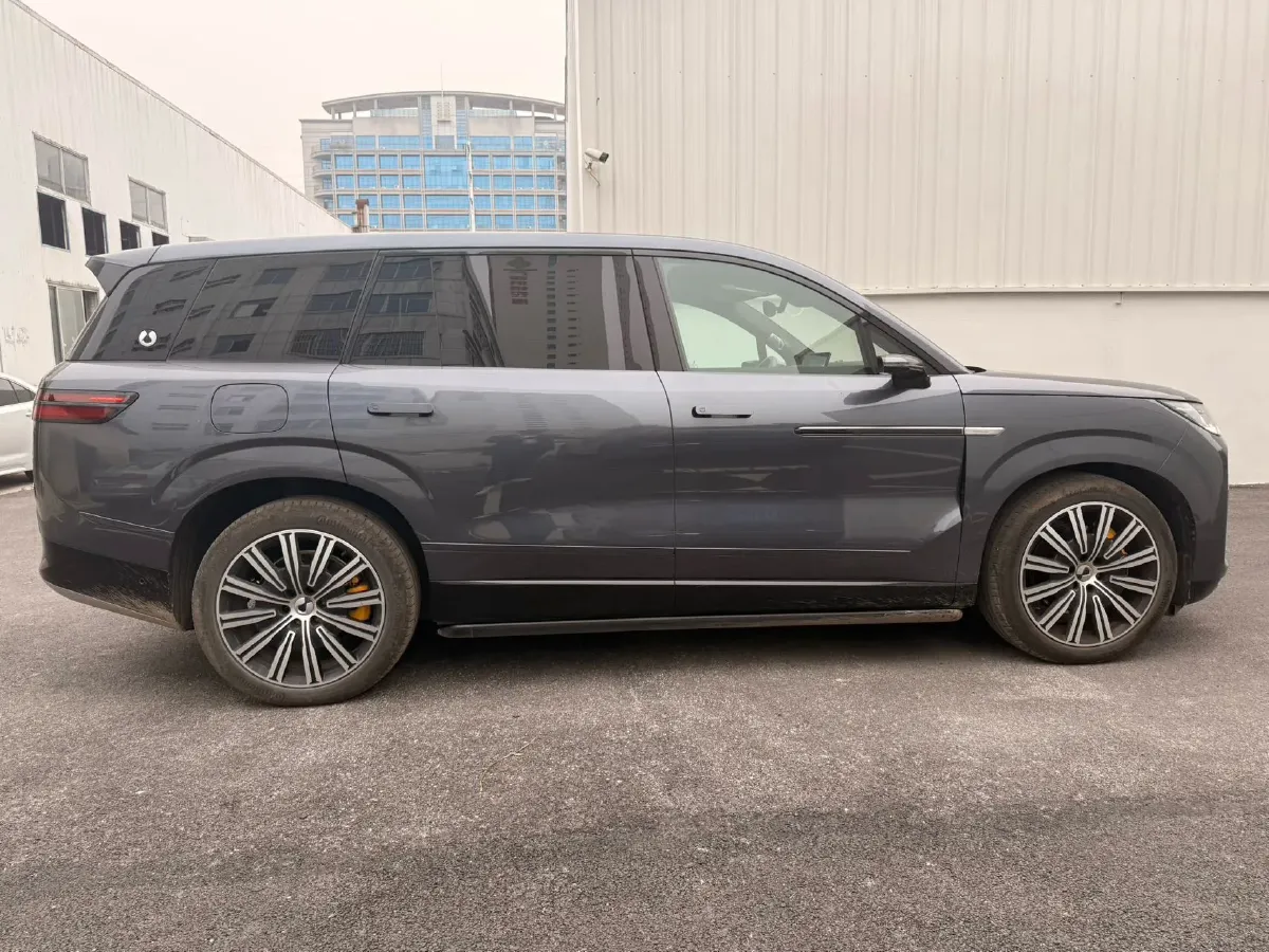 2026 Denza DenzaN9 2.0T 207HP L4 E-CVT PHEV,autocango,china used car exporter,china ev exporter,chinese used car exporter,chinese used ev exporter