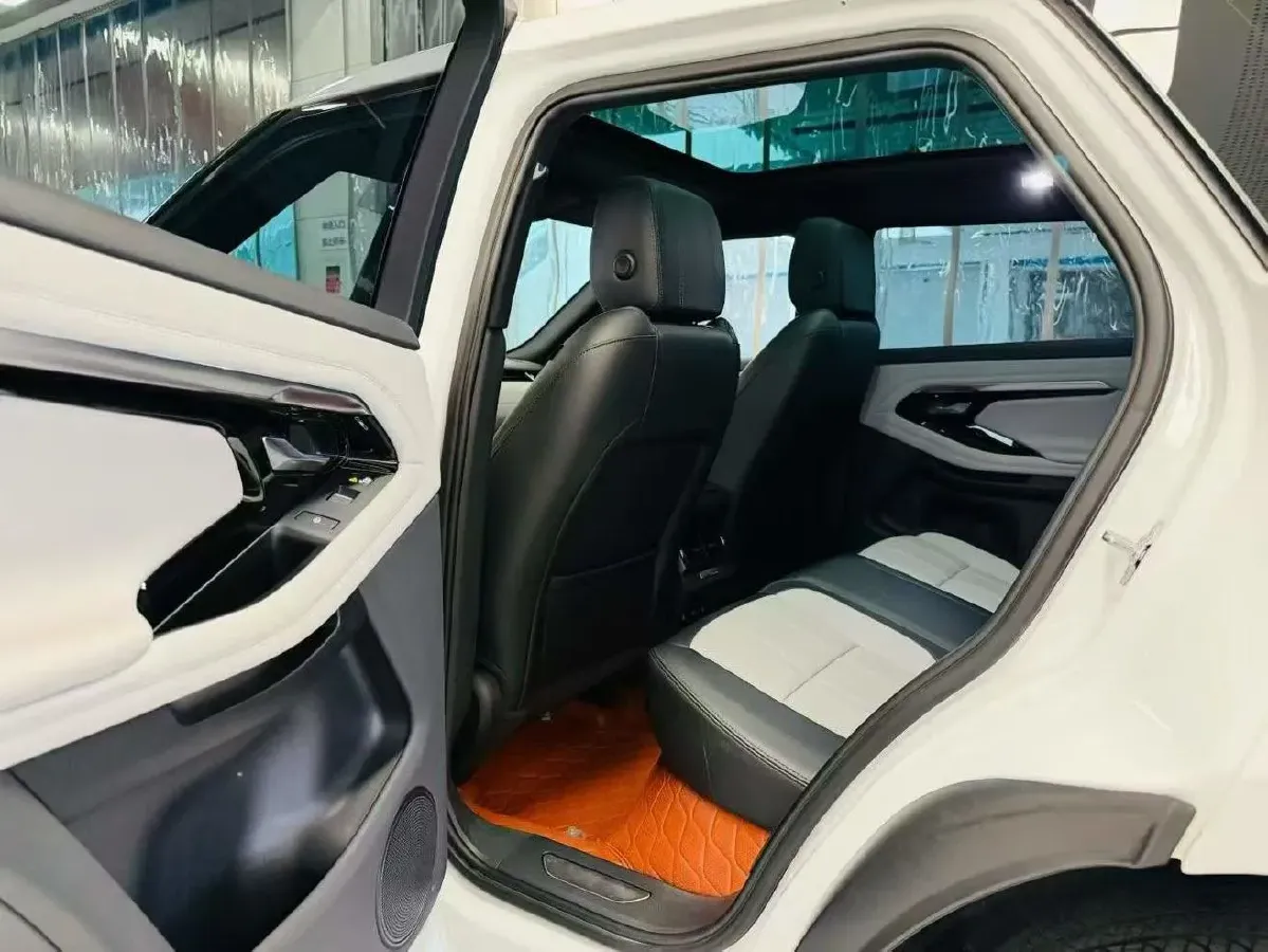 2020 Land Rover Range Rover Evoque 2.0T 249HP L4 9AT,autocango,china used car exporter,china ev exporter,chinese used car exporter,chinese used ev exporter