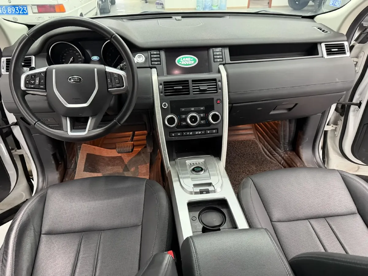 2019 Land Rover Discovery Sport 2.0T 241HP L4 9AT,autocango,china used car exporter,china ev exporter,chinese used car exporter,chinese used ev exporter
