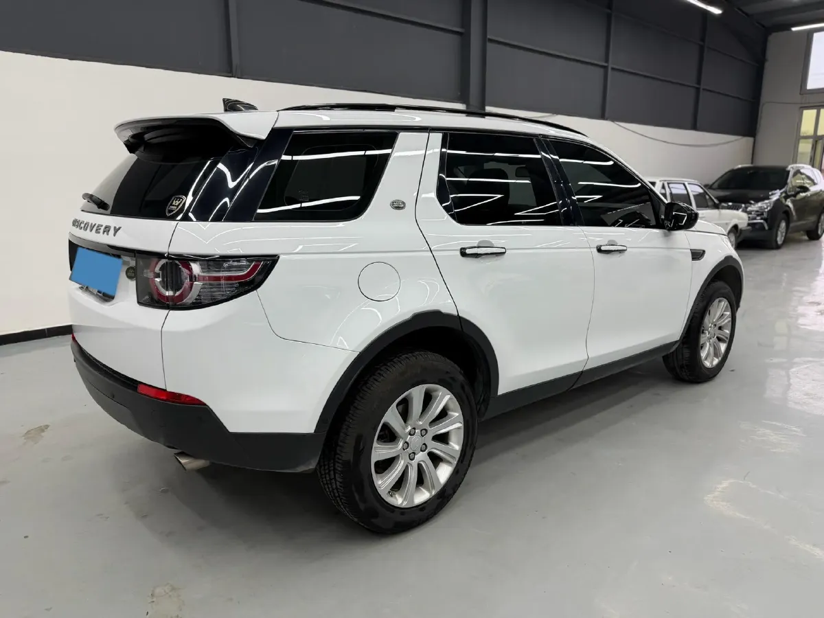 2019 Land Rover Discovery Sport 2.0T 241HP L4 9AT,autocango,china used car exporter,china ev exporter,chinese used car exporter,chinese used ev exporter