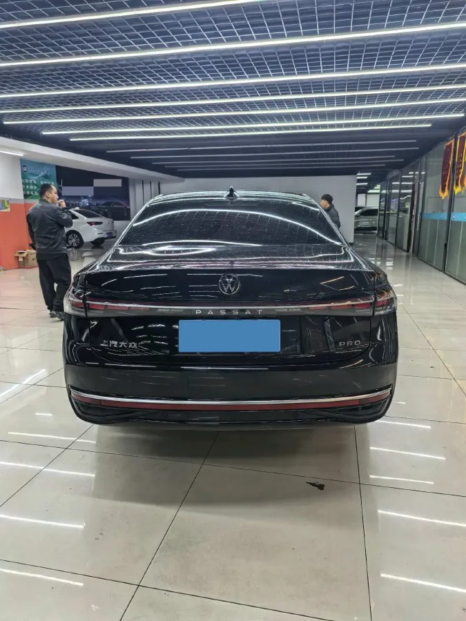 2025 Volkswagen Passat 2.0T 220HP L4 7DCT,autocango,china used car exporter,china ev exporter,chinese used car exporter,chinese used ev exporter