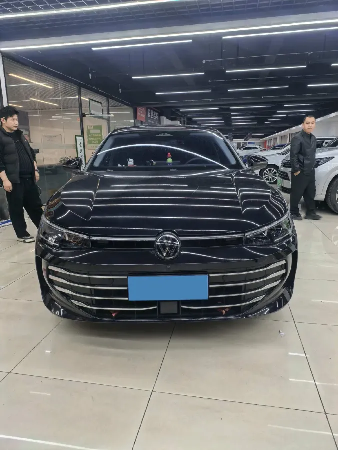 2025 Volkswagen Passat 2.0T 220HP L4 7DCT,autocango,china used car exporter,china ev exporter,chinese used car exporter,chinese used ev exporter