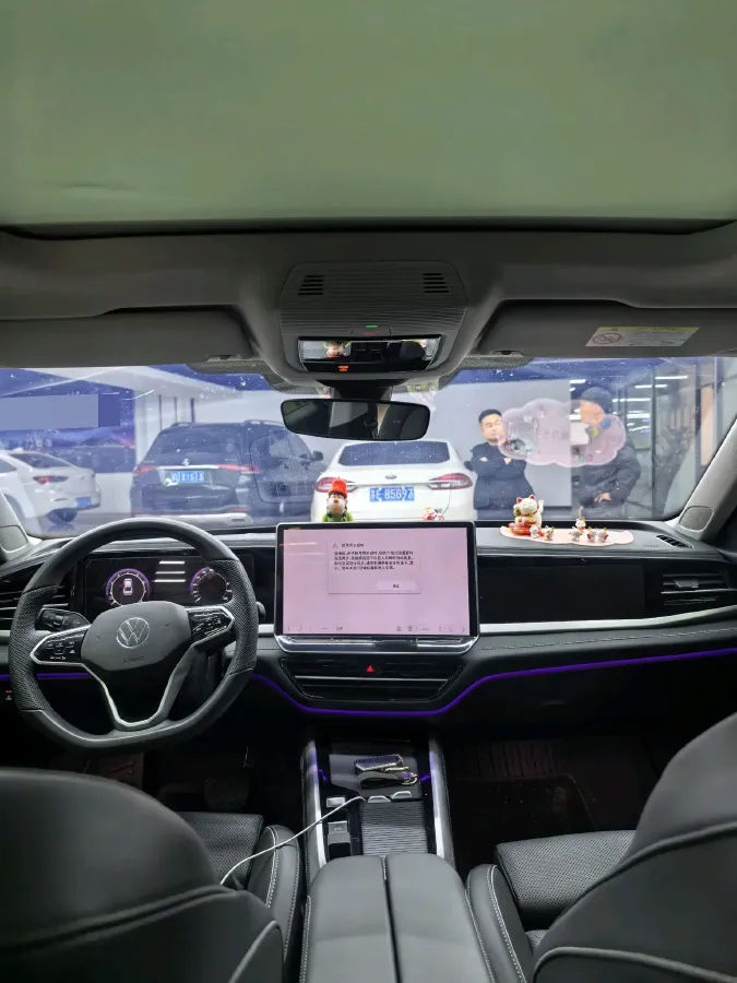 2025 Volkswagen Passat 2.0T 220HP L4 7DCT,autocango,china used car exporter,china ev exporter,chinese used car exporter,chinese used ev exporter