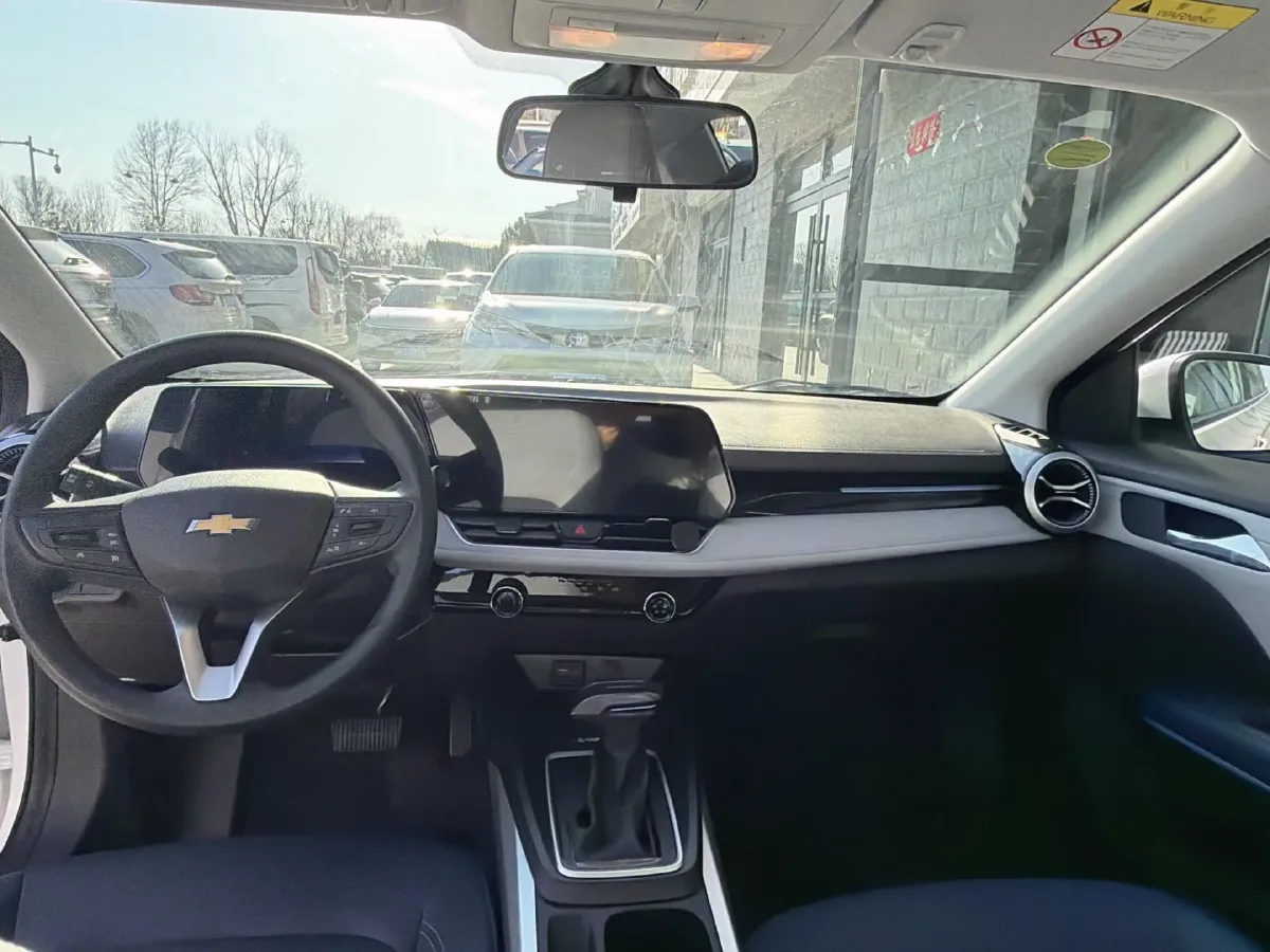 2023 Chevrolet Monza 1.5L 113HP L4 6DCT,autocango,china used car exporter,china ev exporter,chinese used car exporter,chinese used ev exporter