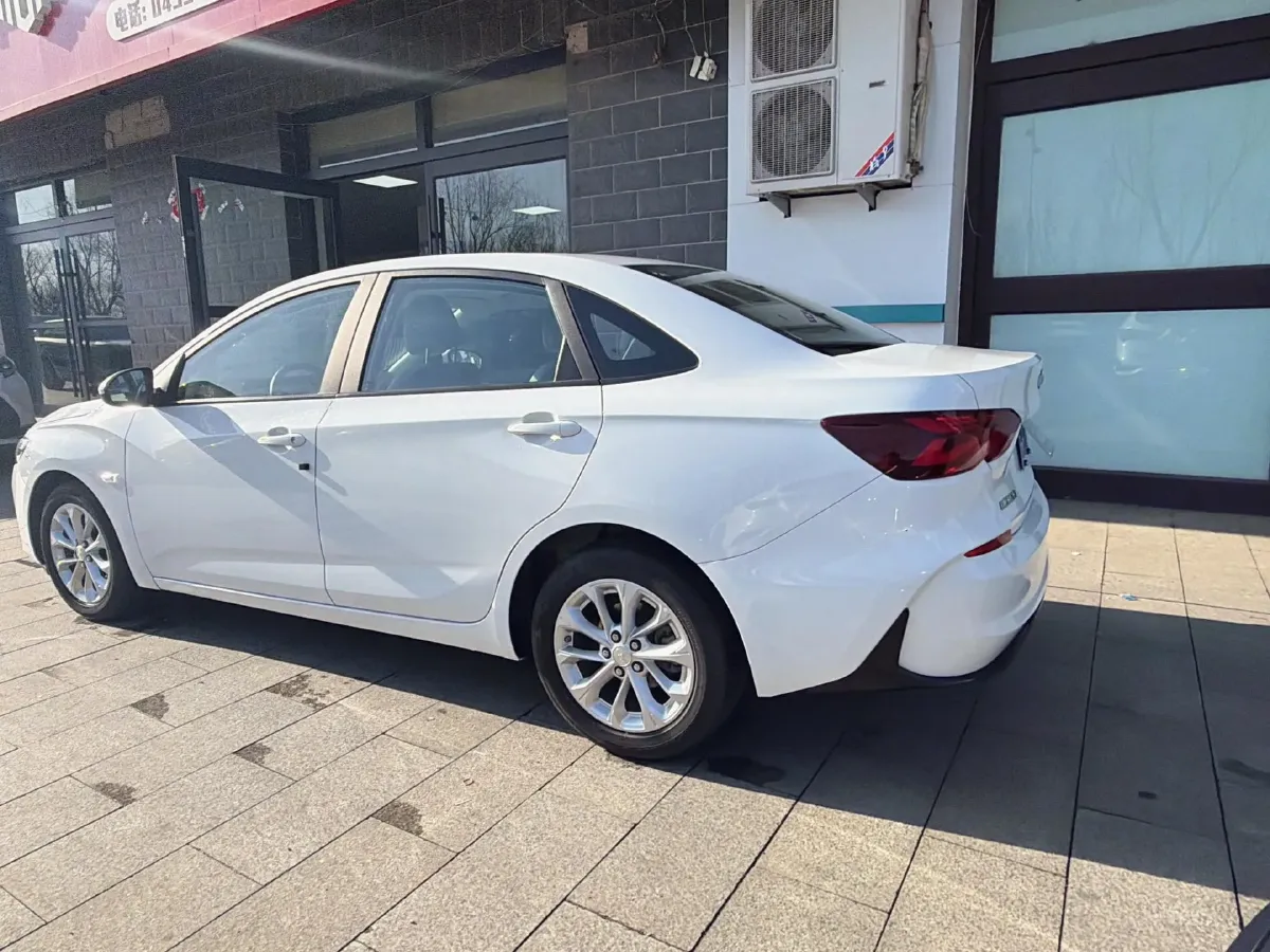 2023 Chevrolet Monza 1.5L 113HP L4 6DCT,autocango,china used car exporter,china ev exporter,chinese used car exporter,chinese used ev exporter