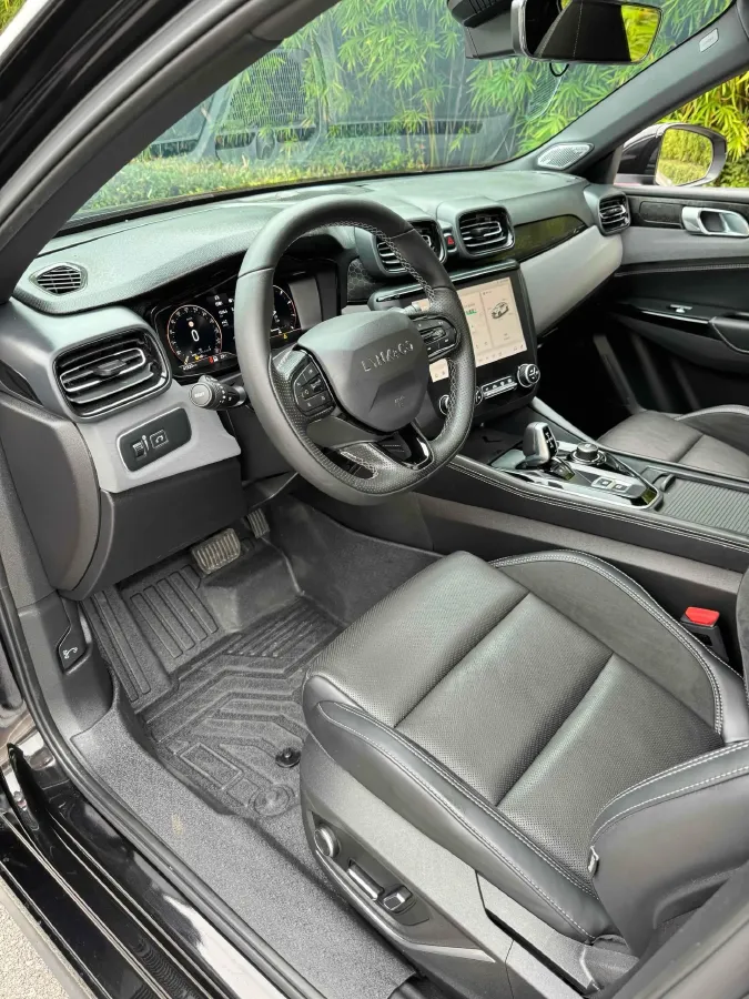 2022 LYNK&CO 03 2.0T 190HP L4 7DCT,autocango,china used car exporter,china ev exporter,chinese used car exporter,chinese used ev exporter