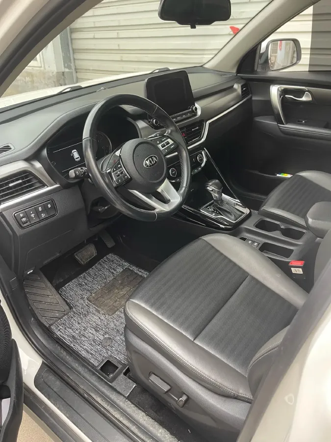 2018 Kia Sportage R 2.0L 160HP L4 6AT,autocango,china used car exporter,china ev exporter,chinese used car exporter,chinese used ev exporter