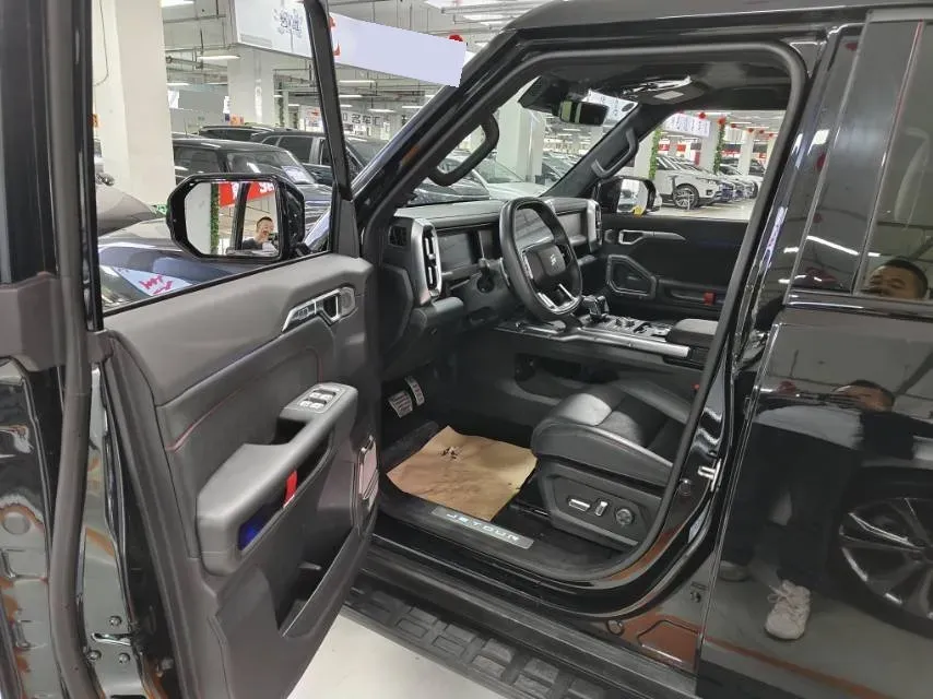 2025 Jetour Traveller 2.0T 254HP L4 8AT,autocango,china used car exporter,china ev exporter,chinese used car exporter,chinese used ev exporter