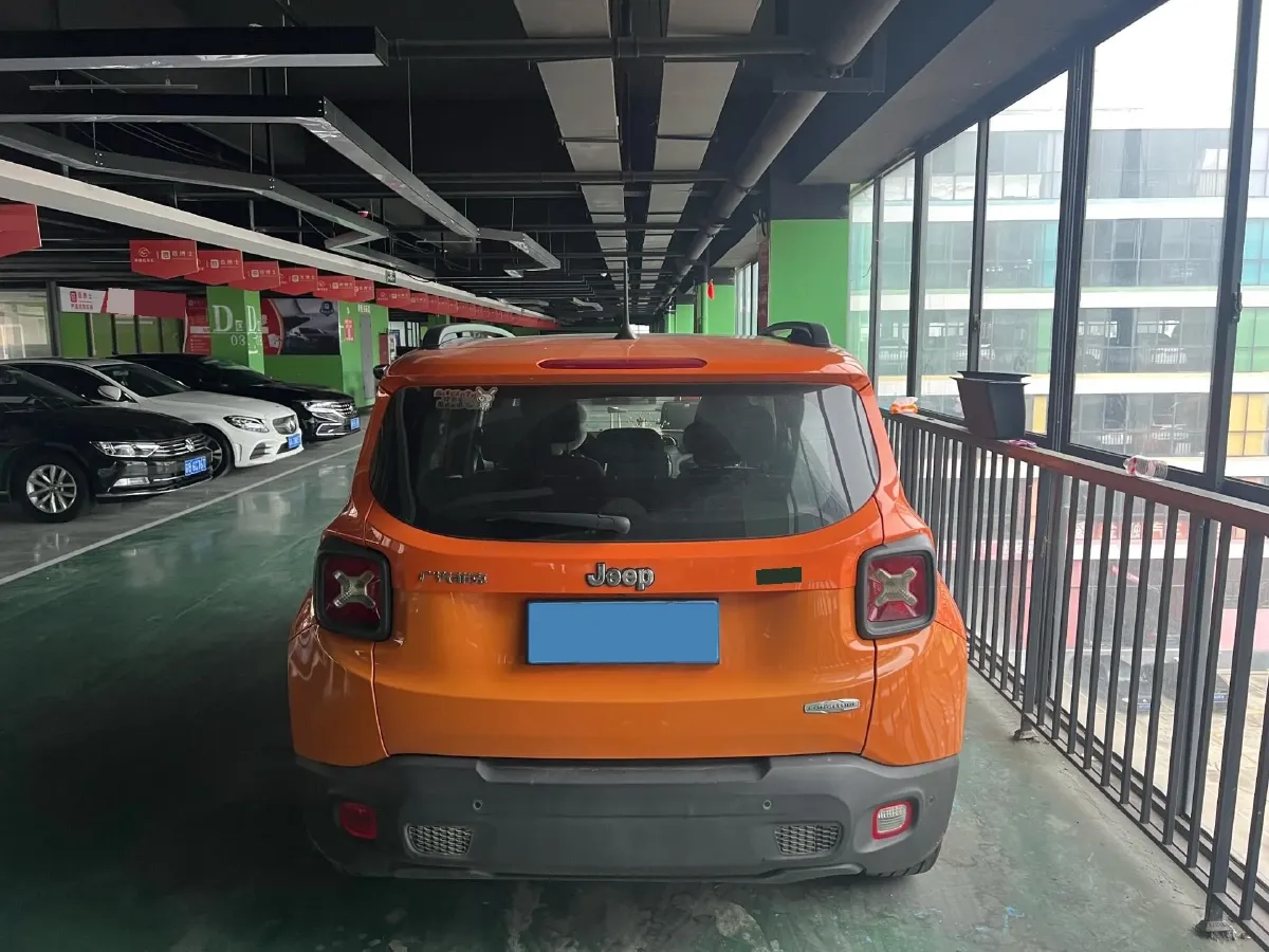 2017 Jeep Renegade 1.4T 150HP L4 7DCT,autocango,china used car exporter,china ev exporter,chinese used car exporter,chinese used ev exporter