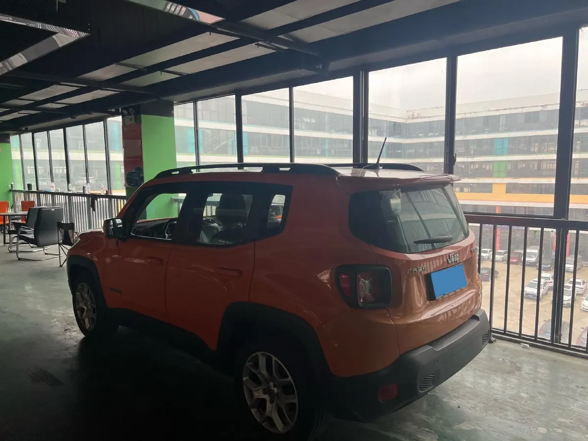 2017 Jeep Renegade 1.4T 150HP L4 7DCT,autocango,china used car exporter,china ev exporter,chinese used car exporter,chinese used ev exporter