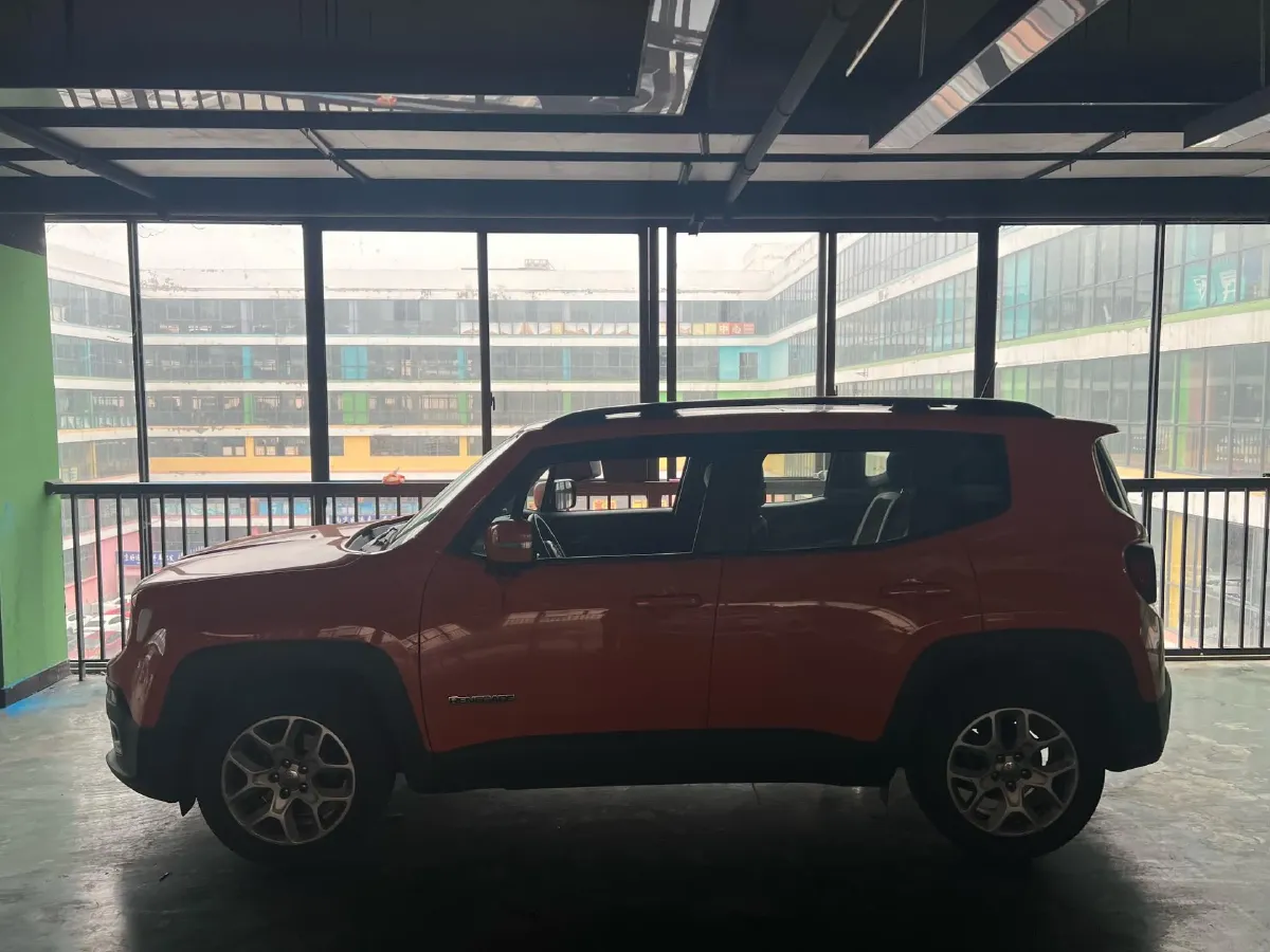 2017 Jeep Renegade 1.4T 150HP L4 7DCT,autocango,china used car exporter,china ev exporter,chinese used car exporter,chinese used ev exporter
