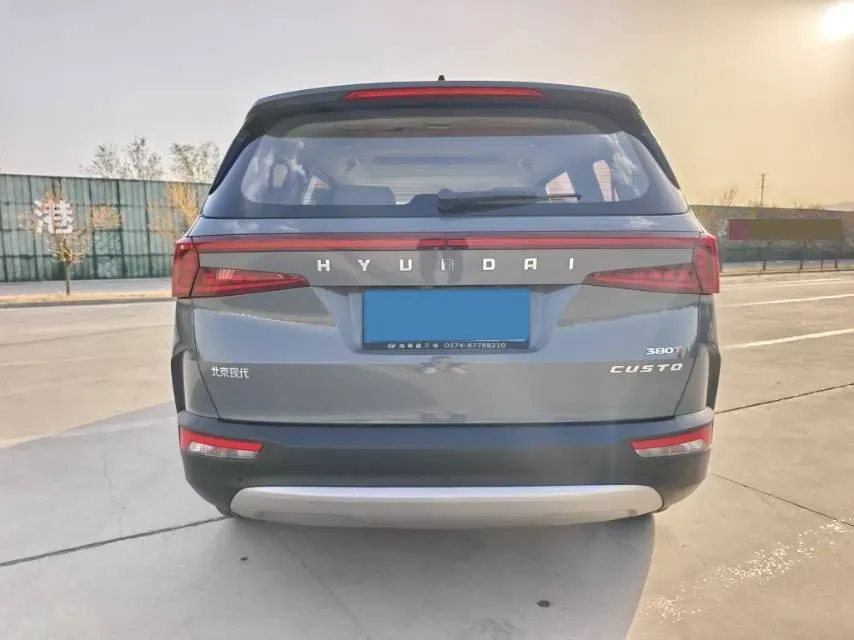 2021 Hyundai Custo 2.0T 236HP L4 8AT,autocango,china used car exporter,china ev exporter,chinese used car exporter,chinese used ev exporter