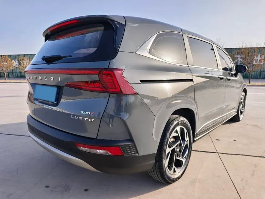 2021 Hyundai Custo 2.0T 236HP L4 8AT,autocango,china used car exporter,china ev exporter,chinese used car exporter,chinese used ev exporter