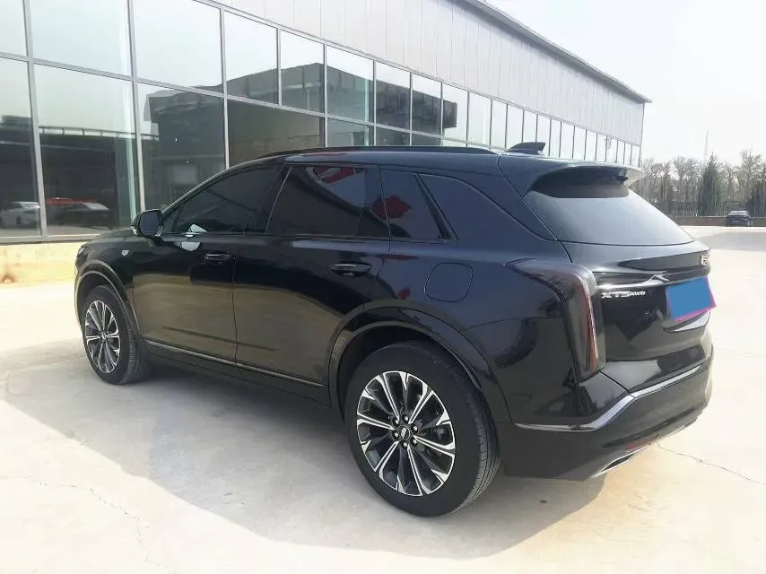2025 Cadillac XT5 2.0T 237HP L4 9AT,autocango,china used car exporter,china ev exporter,chinese used car exporter,chinese used ev exporter
