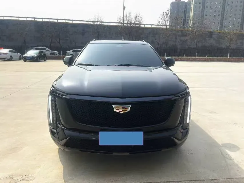 2025 Cadillac XT5 2.0T 237HP L4 9AT,autocango,china used car exporter,china ev exporter,chinese used car exporter,chinese used ev exporter