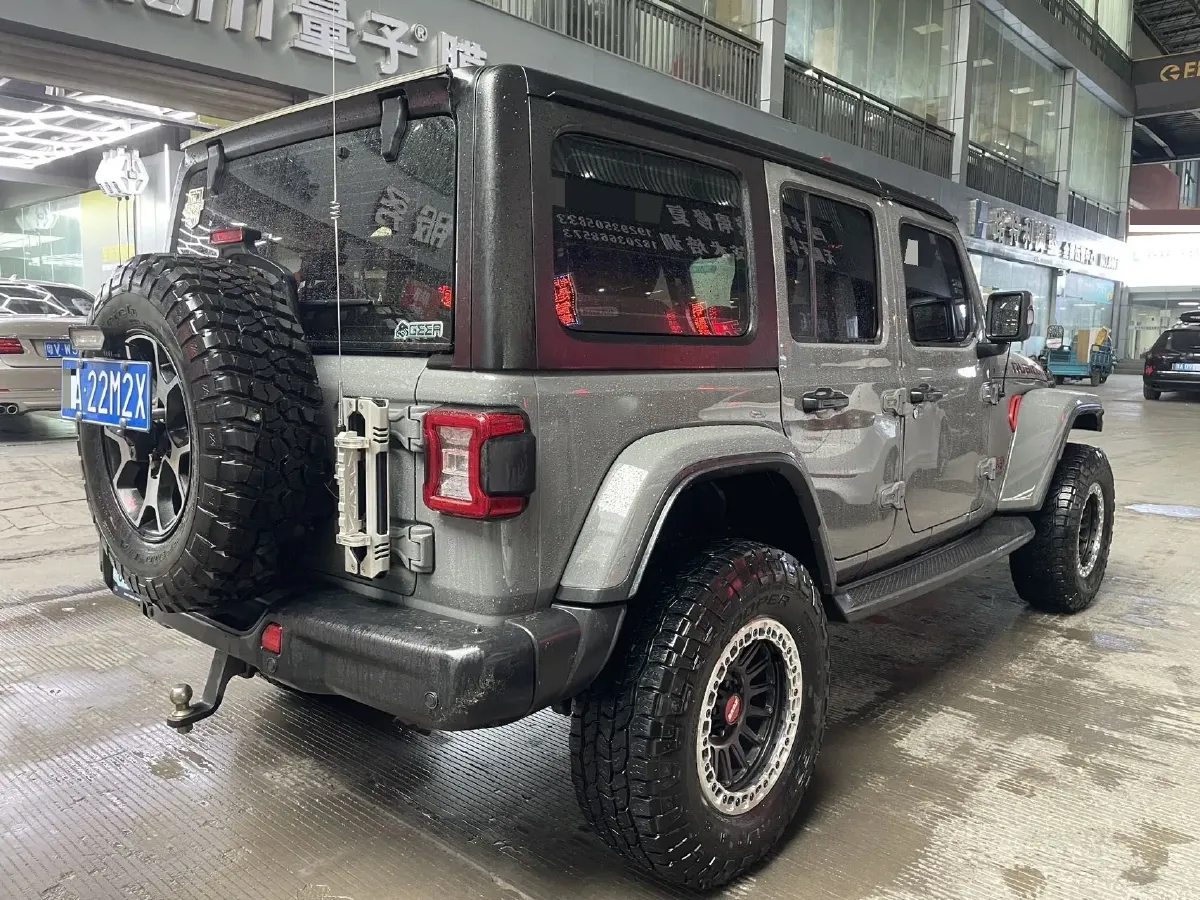 2021 Jeep Wrangler 2.0T 266HP L4 8AT,autocango,china used car exporter,china ev exporter,chinese used car exporter,chinese used ev exporter