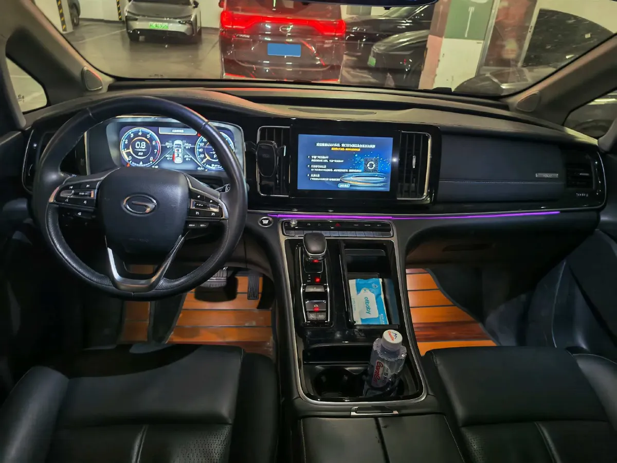 2021 GAC Trumpchi M8 2.0T 252HP L4 8AT,autocango,china used car exporter,china ev exporter,chinese used car exporter,chinese used ev exporter