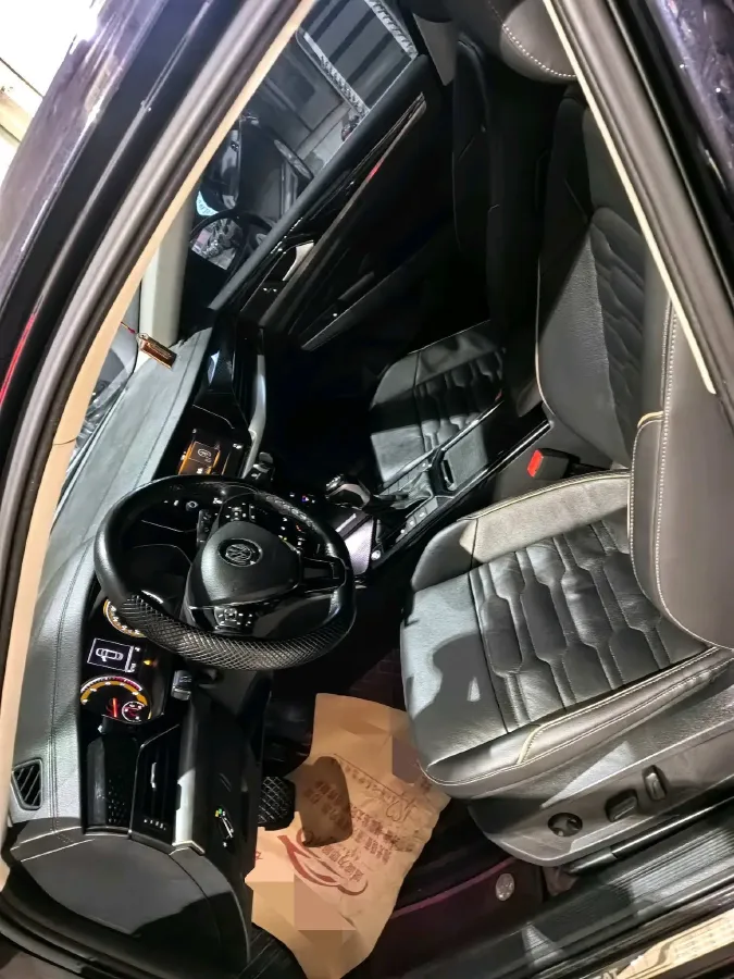 2019 Skoda Kodiak 2.0T 186HP L4 7DCT,autocango,china used car exporter,china ev exporter,chinese used car exporter,chinese used ev exporter