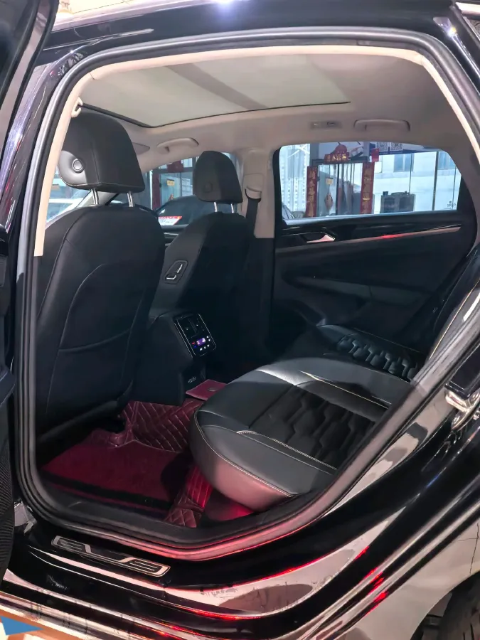 2019 Skoda Kodiak 2.0T 186HP L4 7DCT,autocango,china used car exporter,china ev exporter,chinese used car exporter,chinese used ev exporter