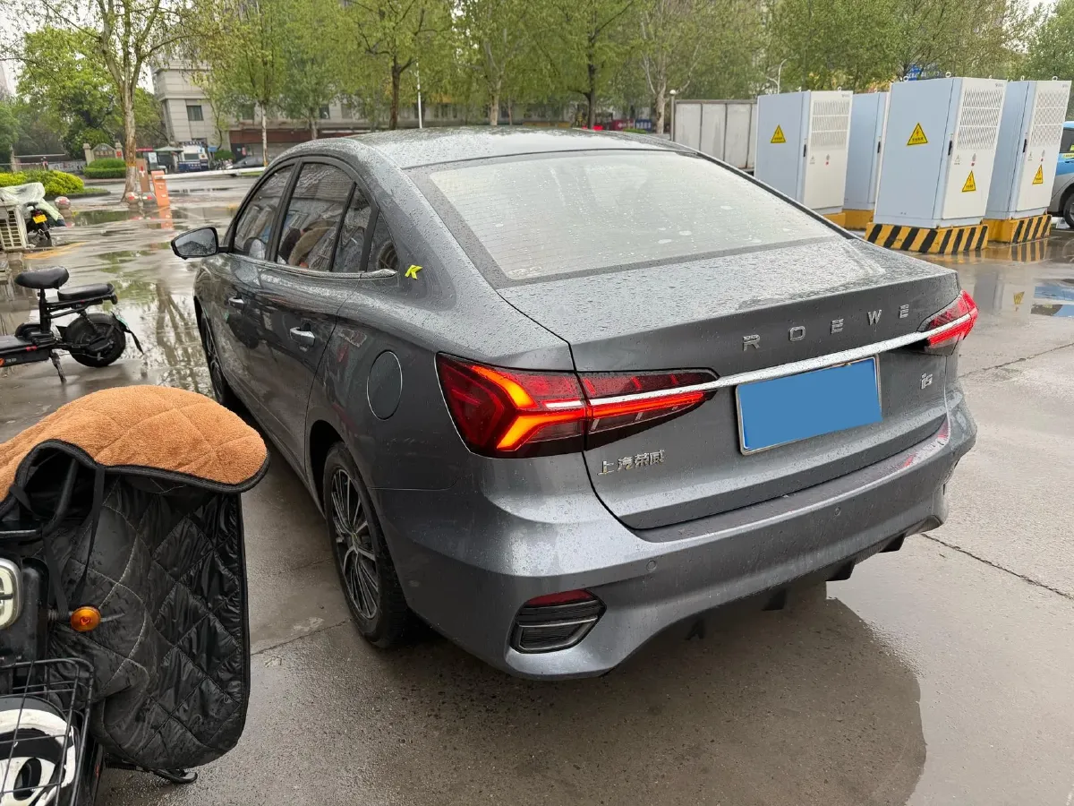 2021 Roewe i5 1.5L 120HP L4 CVT,autocango,china used car exporter,china ev exporter,chinese used car exporter,chinese used ev exporter