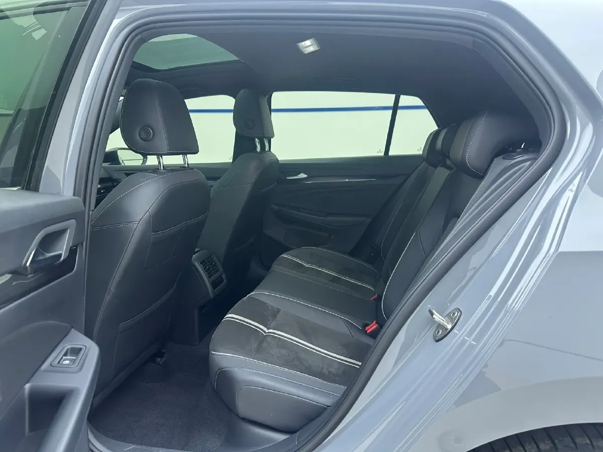 2021 Volkswagen Golf 1.4T 150HP L4 7DCT,autocango,china used car exporter,china ev exporter,chinese used car exporter,chinese used ev exporter