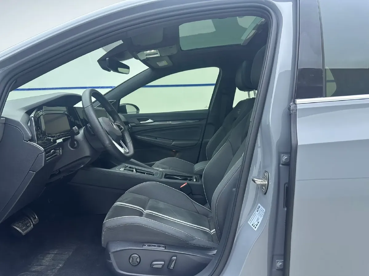 2021 Volkswagen Golf 1.4T 150HP L4 7DCT,autocango,china used car exporter,china ev exporter,chinese used car exporter,chinese used ev exporter