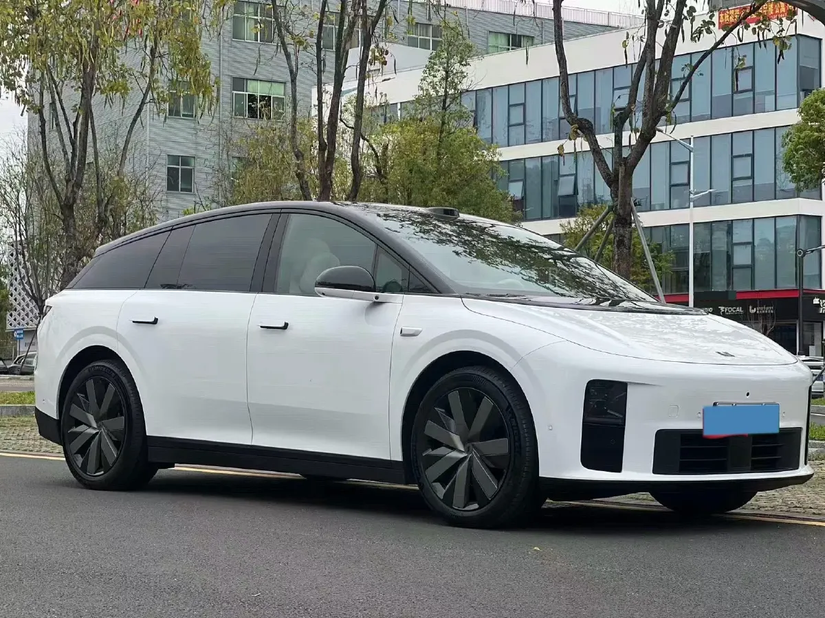 2025 Li i6 BEV,autocango,china used car exporter,china ev exporter,chinese used car exporter,chinese used ev exporter