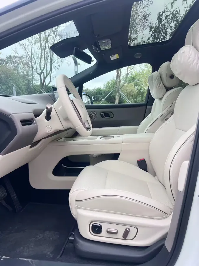 2025 Li i6 BEV,autocango,china used car exporter,china ev exporter,chinese used car exporter,chinese used ev exporter