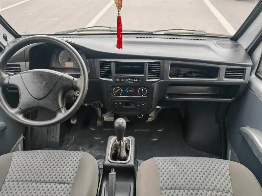 2019 WuLing ZhiGuang 1.2L 82HP L4 5MT,autocango,china used car exporter,china ev exporter,chinese used car exporter,chinese used ev exporter