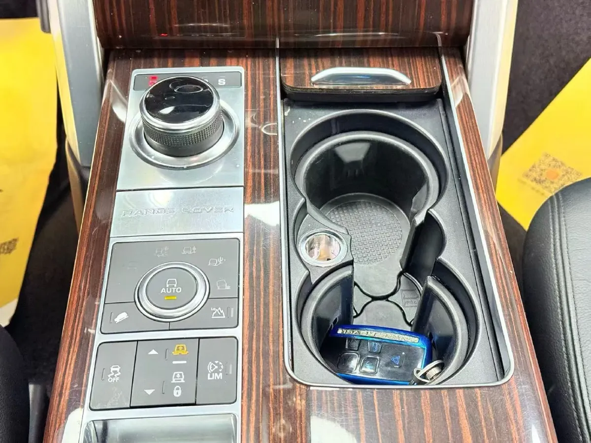 2017 Land Rover Range Rover 3.0T 340HP V6 8AT,autocango,china used car exporter,china ev exporter,chinese used car exporter,chinese used ev exporter