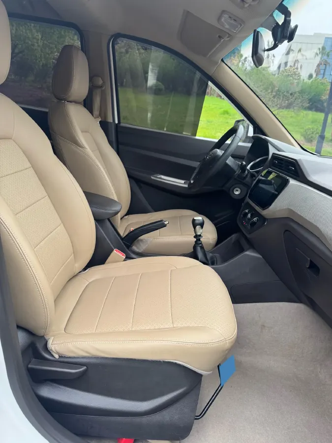 2019 WuLing HongGuang 1.5L 99HP L4 6MT,autocango,china used car exporter,china ev exporter,chinese used car exporter,chinese used ev exporter