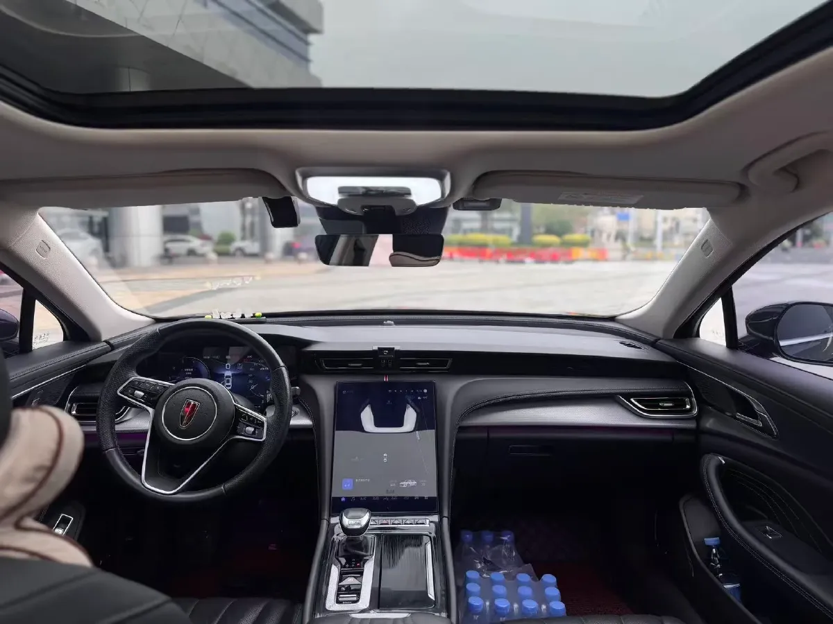 2025 HongQi H5 1.5T 169HP L4 1DHT Hybrid,autocango,china used car exporter,china ev exporter,chinese used car exporter,chinese used ev exporter