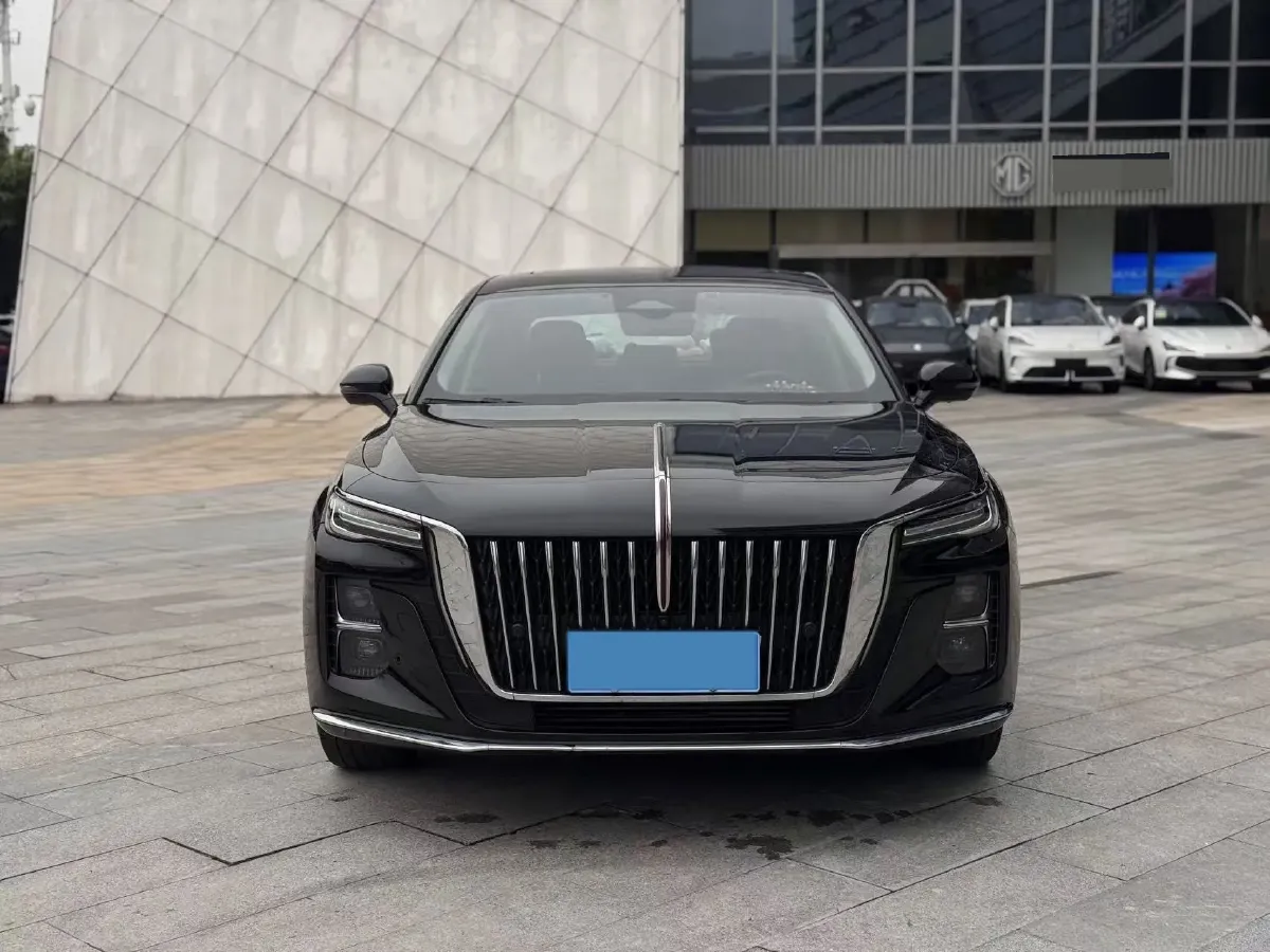 2025 HongQi H5 1.5T 169HP L4 1DHT Hybrid,autocango,china used car exporter,china ev exporter,chinese used car exporter,chinese used ev exporter