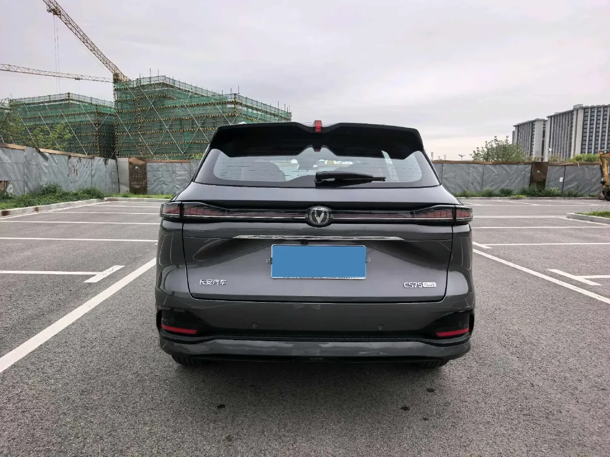 2025 ChangAn CS75 Plus 1.5T 192HP L4 8AT,autocango,china used car exporter,china ev exporter,chinese used car exporter,chinese used ev exporter