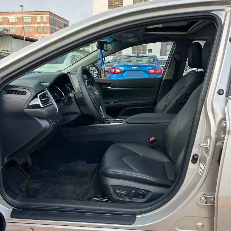 2023 Toyota Camry 2.5L 178HP L4 E-CVT Hybrid,autocango,china used car exporter,china ev exporter,chinese used car exporter,chinese used ev exporter