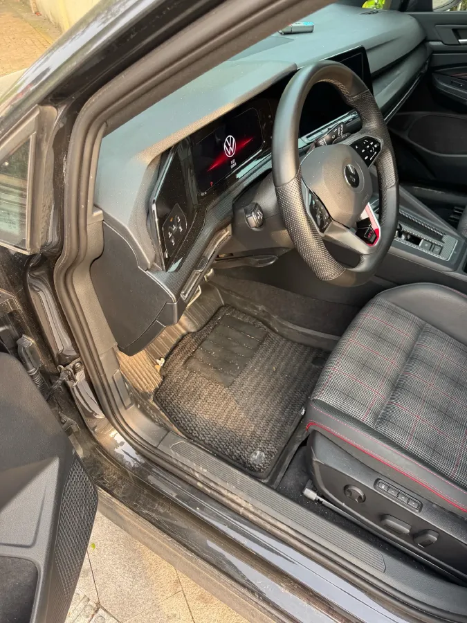 2023 Volkswagen GolfGTI 2.0T 220HP L4 7DCT,autocango,china used car exporter,china ev exporter,chinese used car exporter,chinese used ev exporter