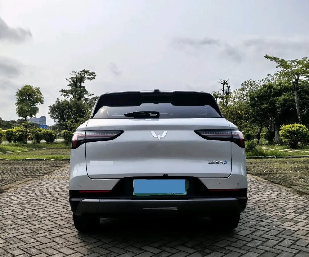 2024 WuLing XingGuangS 1.5L 106HP L4 E-CVT PHEV 20.5KWH,autocango,china used car exporter,china ev exporter,chinese used car exporter,chinese used ev exporter