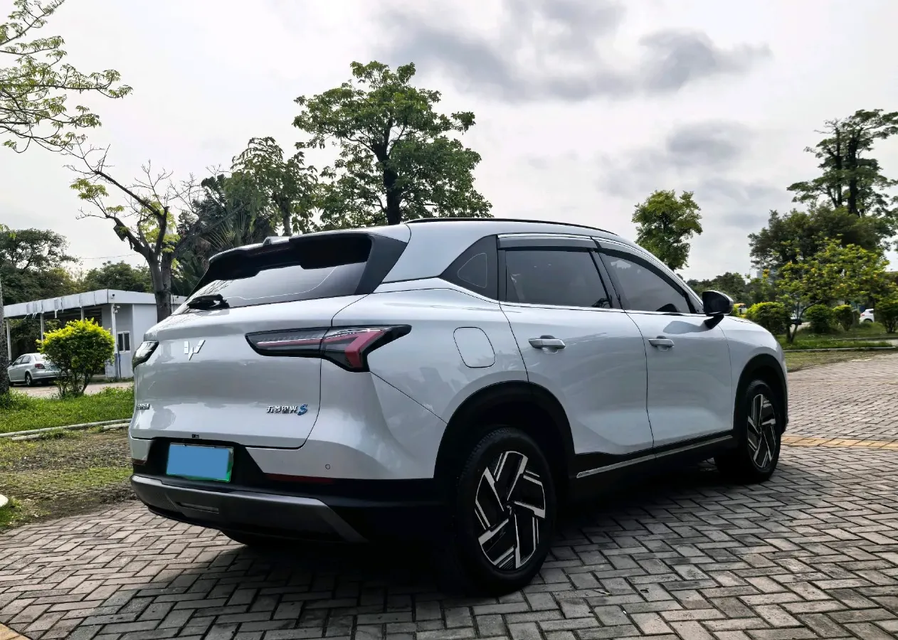 2024 WuLing XingGuangS 1.5L 106HP L4 E-CVT PHEV 20.5KWH,autocango,china used car exporter,china ev exporter,chinese used car exporter,chinese used ev exporter