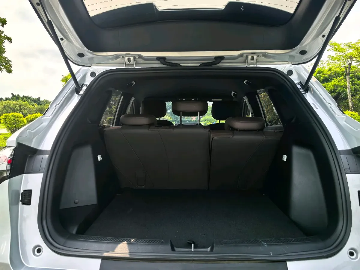 2024 WuLing XingGuangS 1.5L 106HP L4 E-CVT PHEV 20.5KWH,autocango,china used car exporter,china ev exporter,chinese used car exporter,chinese used ev exporter