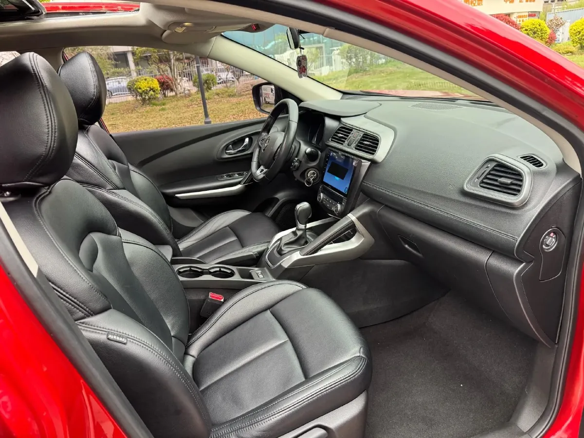 2017 Renault Kadjar 2.0L 150HP L4 CVT,autocango,china used car exporter,china ev exporter,chinese used car exporter,chinese used ev exporter