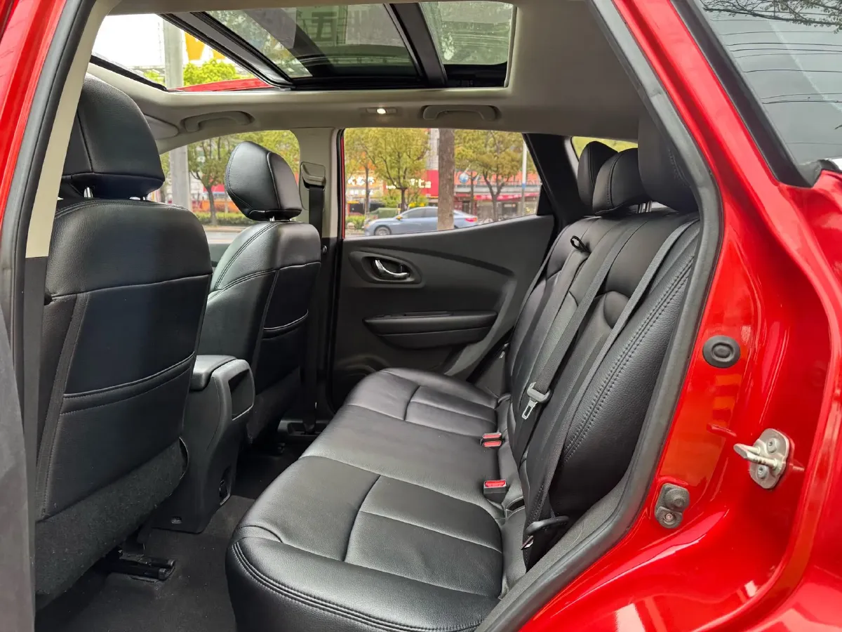 2017 Renault Kadjar 2.0L 150HP L4 CVT,autocango,china used car exporter,china ev exporter,chinese used car exporter,chinese used ev exporter