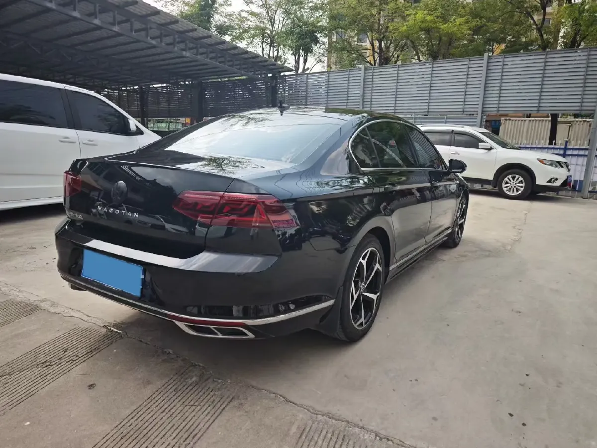 2023 Volkswagen Magotan 1.4T 150HP L4 7DCT,autocango,china used car exporter,china ev exporter,chinese used car exporter,chinese used ev exporter