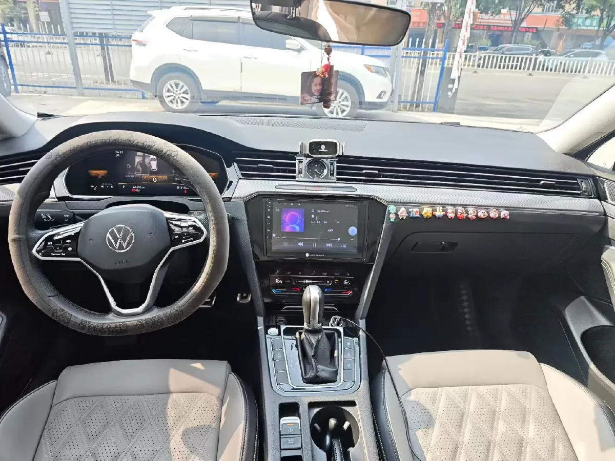 2023 Volkswagen Magotan 1.4T 150HP L4 7DCT,autocango,china used car exporter,china ev exporter,chinese used car exporter,chinese used ev exporter