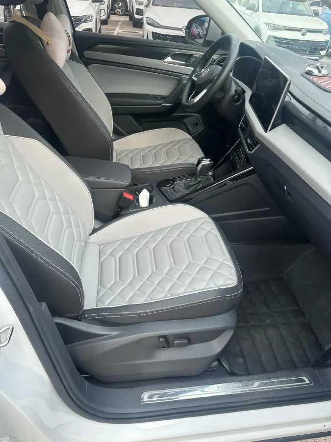 2024 Volkswagen Tayron 2.0T 186HP L4 7DCT,autocango,china used car exporter,china ev exporter,chinese used car exporter,chinese used ev exporter