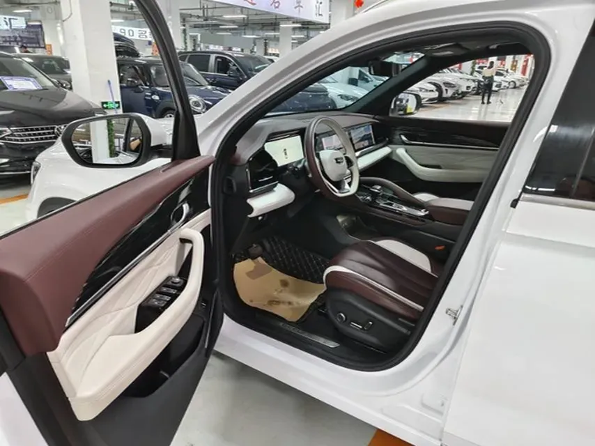 2021 Geely Monjaro 2.0T 218HP L4 7DCT,autocango,china used car exporter,china ev exporter,chinese used car exporter,chinese used ev exporter