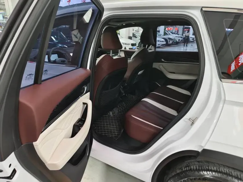 2021 Geely Monjaro 2.0T 218HP L4 7DCT,autocango,china used car exporter,china ev exporter,chinese used car exporter,chinese used ev exporter