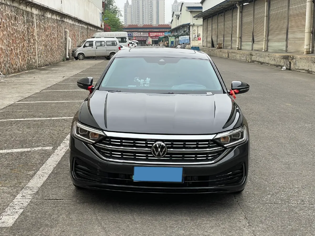 2025 Volkswagen Sagitar 1.5T 160HP L4 7DCT,autocango,china used car exporter,china ev exporter,chinese used car exporter,chinese used ev exporter