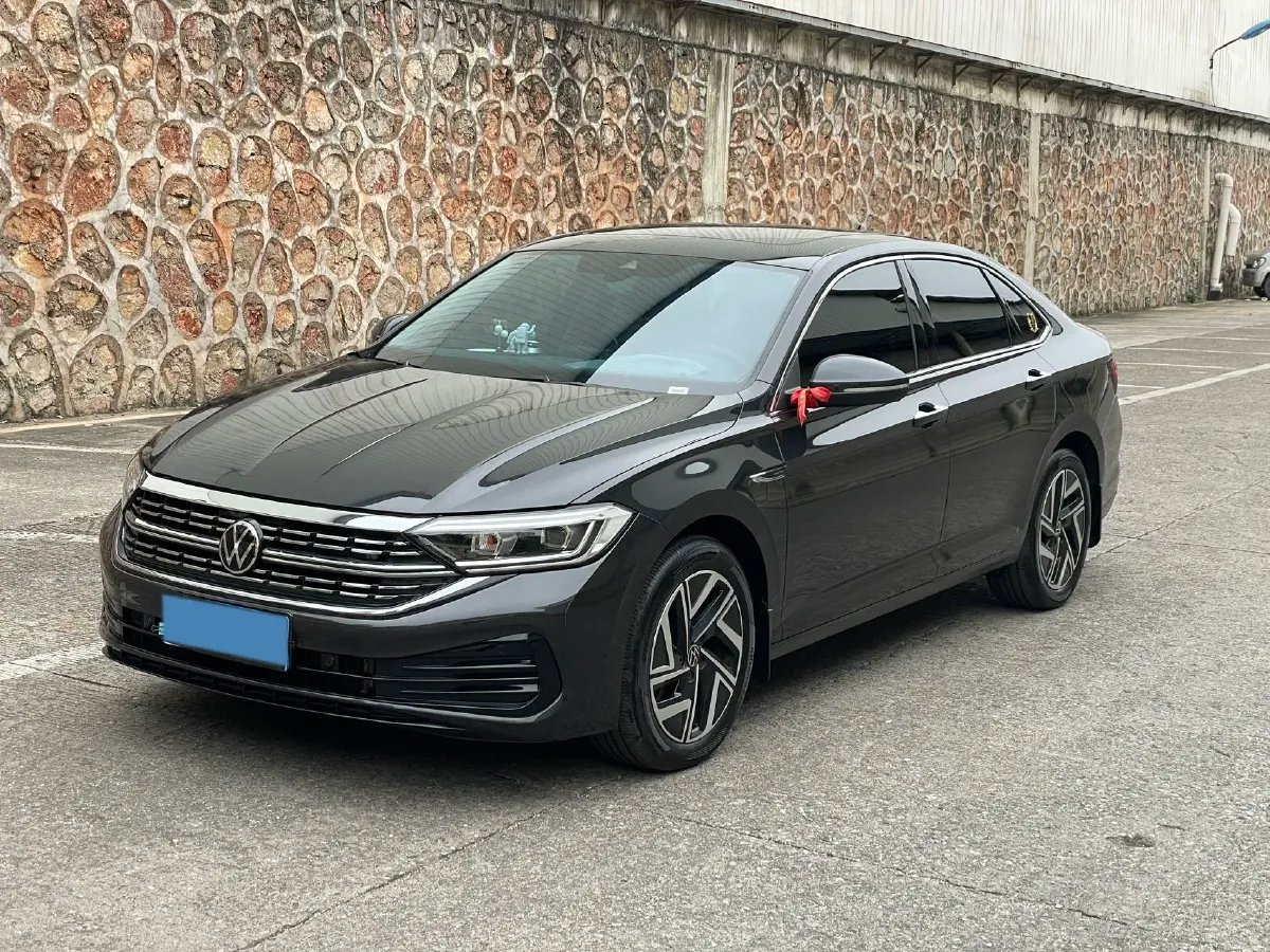 2025 Volkswagen Sagitar 1.5T 160HP L4 7DCT,autocango,china used car exporter,china ev exporter,chinese used car exporter,chinese used ev exporter